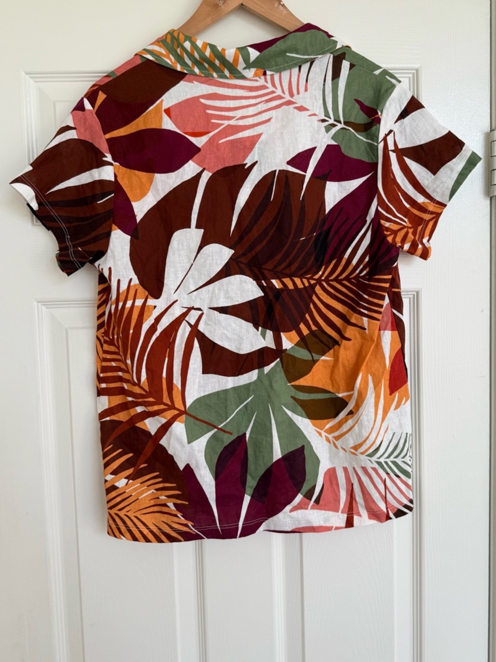 Vitamin A NWT Floral Linen Tropical Cover Up Button Down Blouse Top Size Small - Picture 7 of 9
